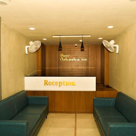 Hotel Ashooka Inn Гандинагар Экстерьер фото