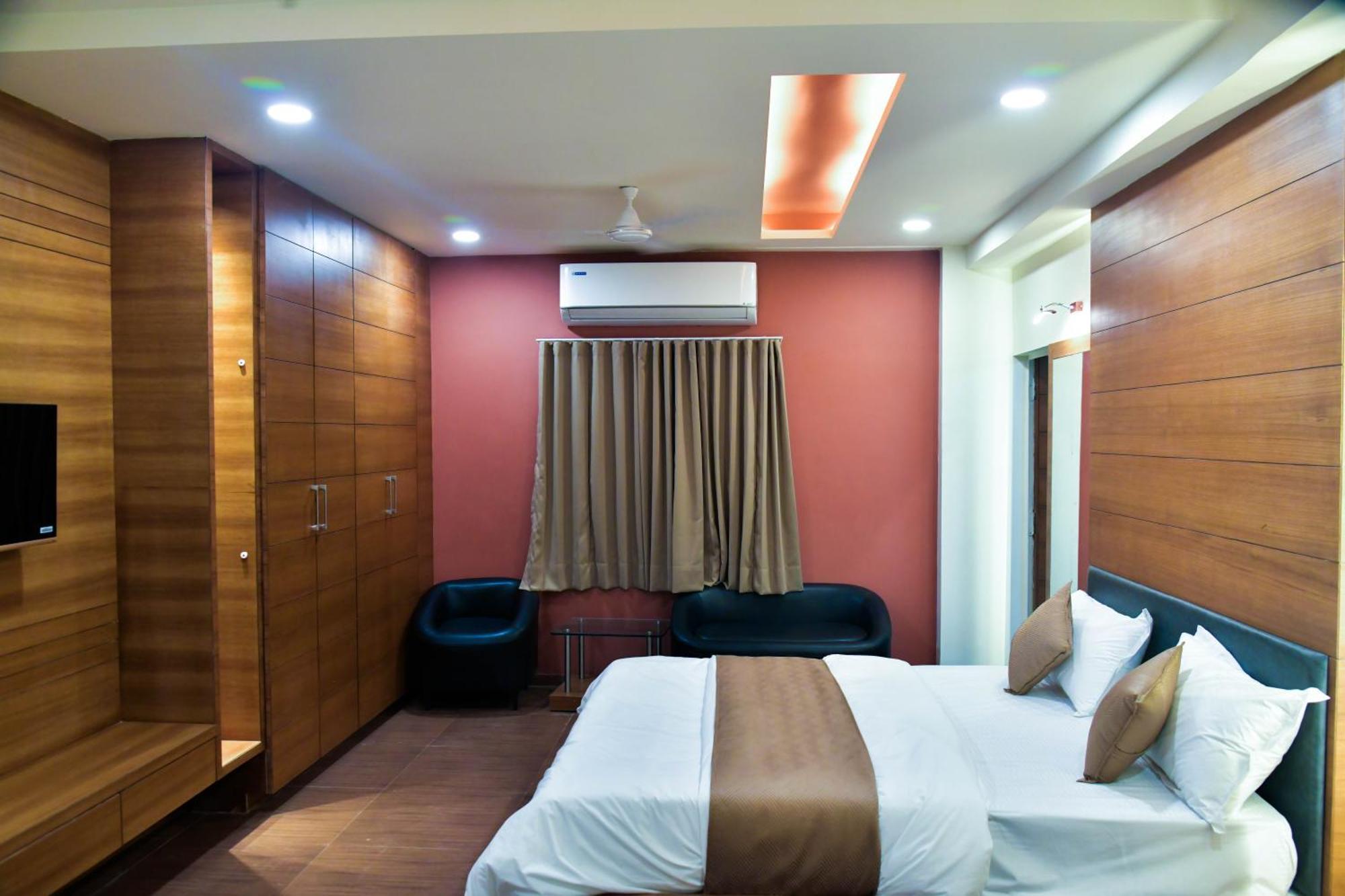 Hotel Ashooka Inn Гандинагар Экстерьер фото